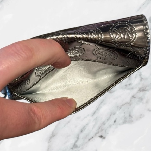 Michael Kors Vintsge Y2K Metallic Silver Wristlet and Phone Case Wallet - Picture 10 of 15